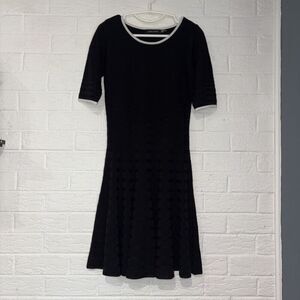 Ivanka Trump Short Sleeve Black Sweater Dress Fit Then Flare Size Small STRETCH